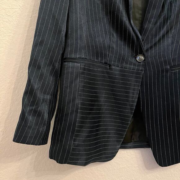 NWT Banana Republic Satin Blazer Women’s Size 0 Navy Pinstripe Boyfriend Office - Picture 3 of 16